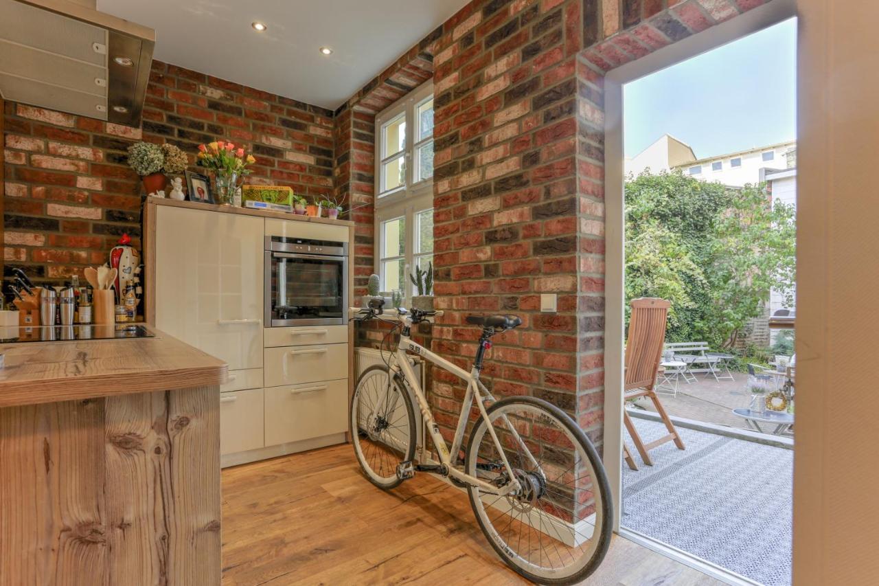 Stadtjuwel Schwerin Luxus Ferienhaus In Der Altstadt Bagian luar foto